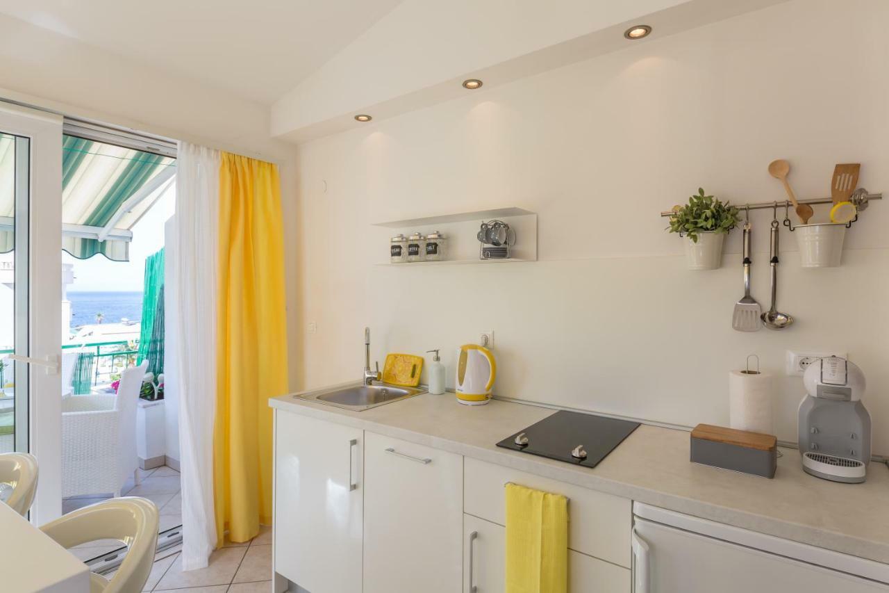 Apartmani Marko Tucepi Bagian luar foto