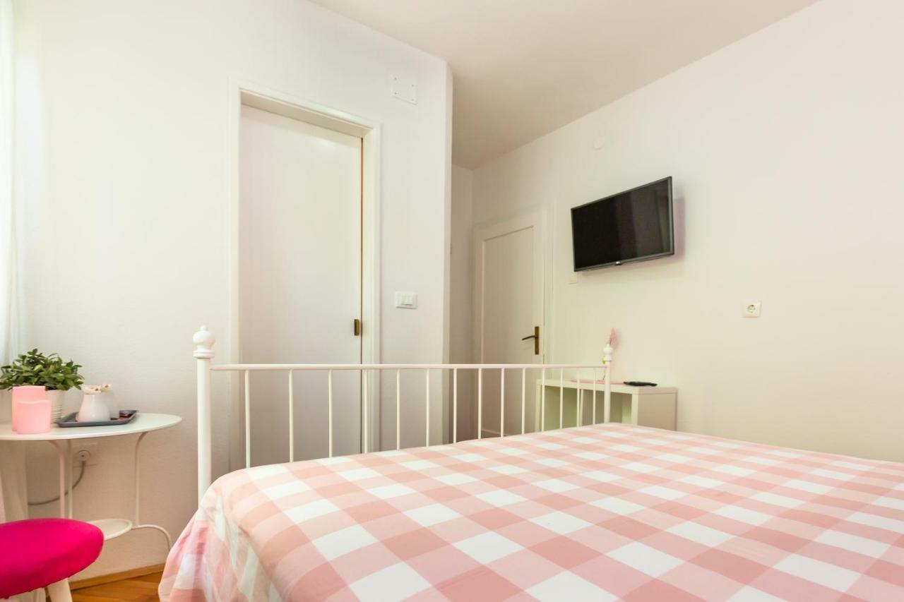 Apartmani Marko Tucepi Bagian luar foto