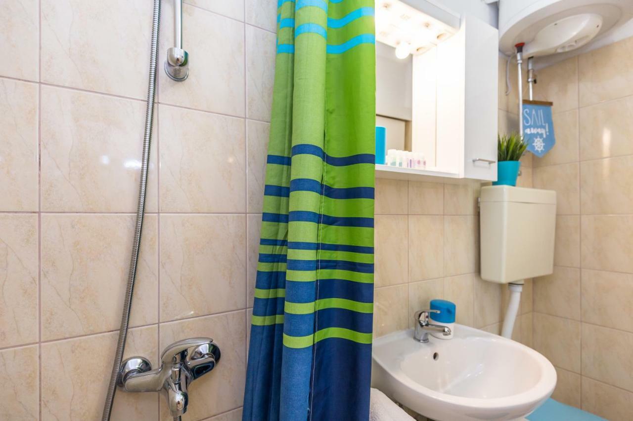 Apartmani Marko Tucepi Bagian luar foto