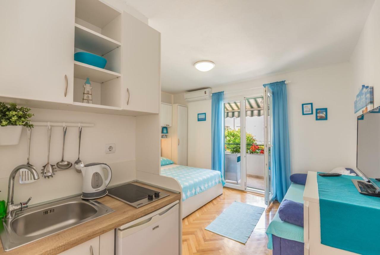 Apartmani Marko Tucepi Bagian luar foto