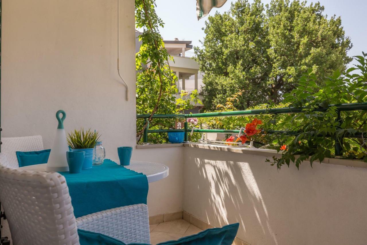 Apartmani Marko Tucepi Bagian luar foto
